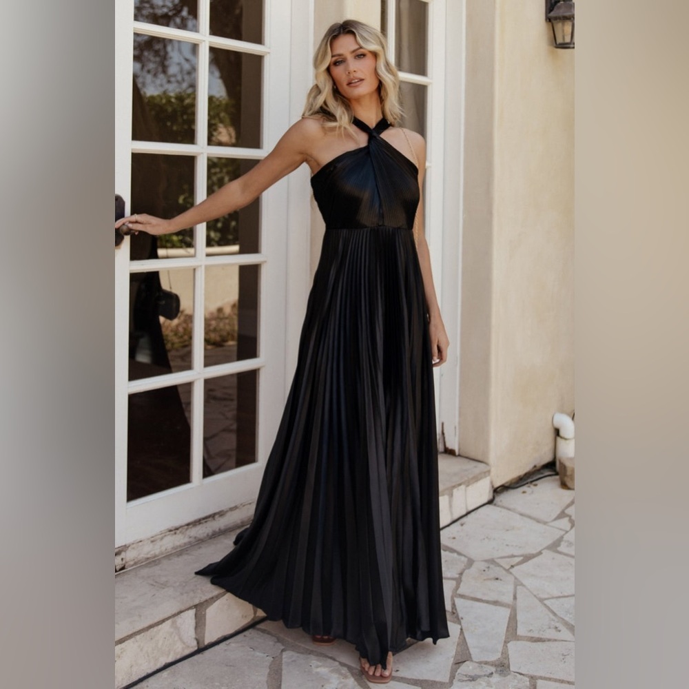 Baltic Born Sandra Pleated Maxi Dress - Black XL